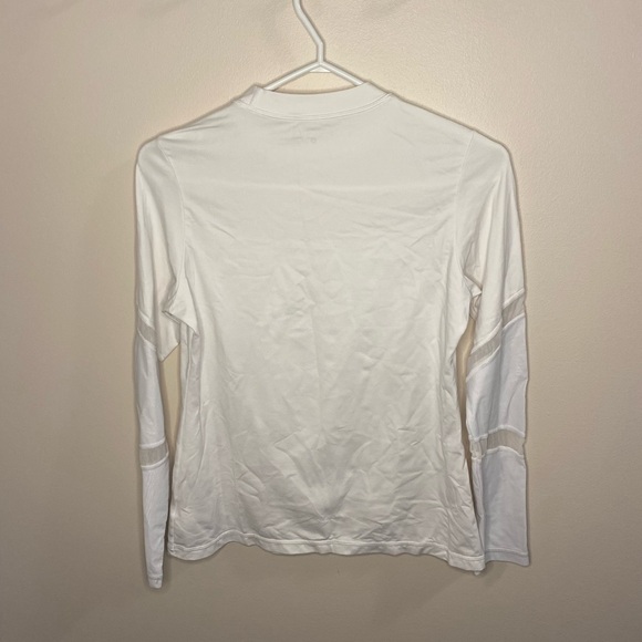 sofibella white athletic top - Picture 2 of 6